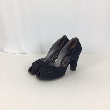 Vintage 50s shoes | Vintage black suede peep toe heels | 1950s DeLiso Debs Palter shoes 