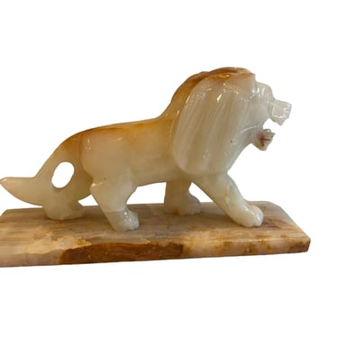 Onyx Stone Lion Sculpture Statue from Mexico 