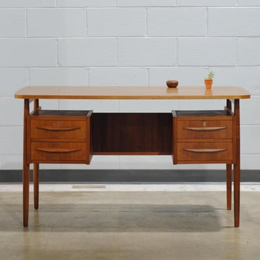 Restored Danish Modern Floating Pedestal Desk for Maurice Villency 