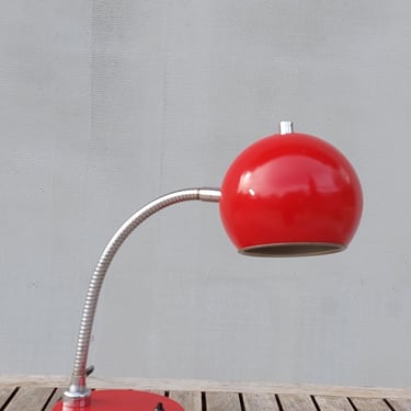 Space Age Table Lamp / Retro Eyeball Table Lamp/Pop Art Table Lamp / Red Eyeball Desk Lamp  /Atomic Table Lamp /MCM Eyeball Lamp /70's 