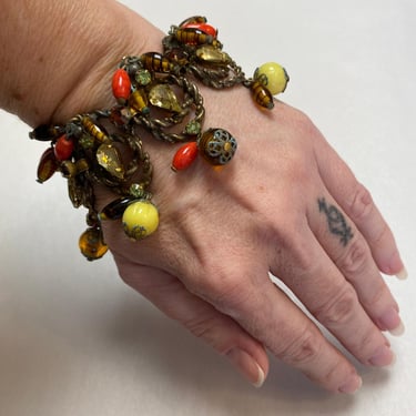 Vintage 1940s beaded art glass bracelet, bronze charm jewelry, yellow orange 