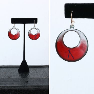 vintage 1960s 70s enamel earrings • red & black mid-century / modernist hoops 