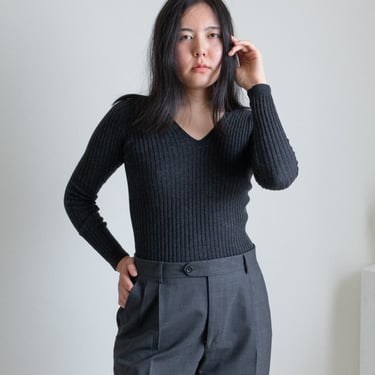 Vintage charcoal gray wool ribbed v neck sweater // S (2446) 
