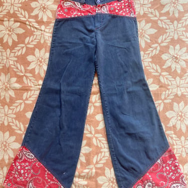 Vintage 60s 70s Bandana Print Denim Flared Jeans 25 26 waist by TimeBa