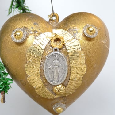Vintage Hand Made Heart Christmas Ornament with Saint Mary Medal from French Monastery, Primitive Religious Nuns Work, Madonna 
