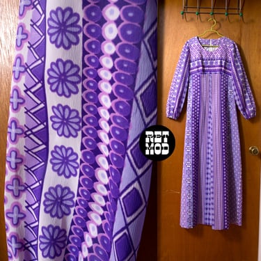 JUNIOR/TEEN SIZE - Fabulous Vintage 60s 70s Purple Patterned Hippie Dress 