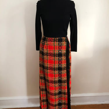 Black and Plaid Maxi Dress with High Neck - 1970s 