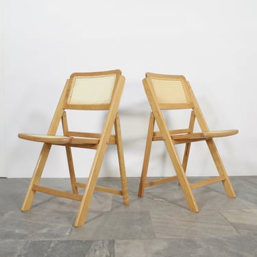 Pair Of Vintage Italian Wooden Wicker Folding Chairs Tan Basket Wooden Mid Century Modern Desk Dining Conference Task Foldable Kitchen Tan 