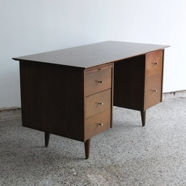 Paul McCobb Double Pedestal Planner Group Desk for Winchendon Furniture Company 