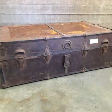 Ol&#8217; Steamer Trunk (Tacoma)