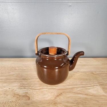 Copco Style Enamel Teapot 