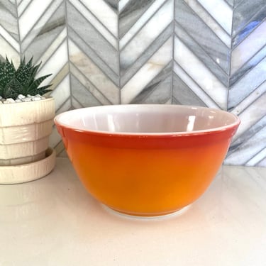 Pyrex Flameglo Orange Mixing Bowl, No. 402, 1 1/2 Qt., Harvest Ombre Orange Nesting Bowl, Vintage Bakeware 