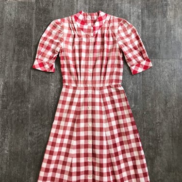 1930s 1940s gingham dress . vintage dress . size xs 