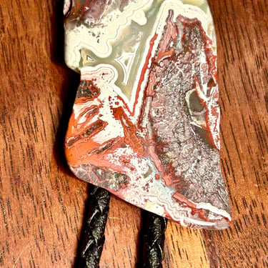 Vintage Gemstone Bolo Tie Brecciated Jasper Red GrayRetro Western Wear Cowboy Cowgirl Unisex Fashion Gender Neutral Jewelry 