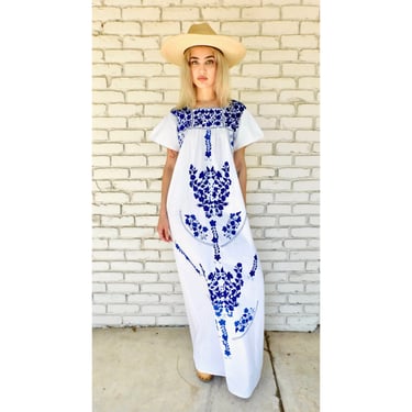 Hand Embroidered Dress // vintage sun Mexican hand embroidered floral 70s boho hippie cotton hippy white mini Oaxacan maxi // S/M 