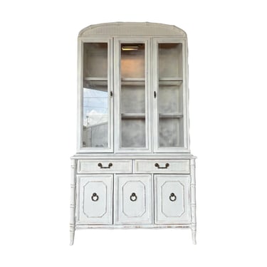 Buffet Lighted Hutch by Broyhill - Distressed White Faux Bamboo Wood & Illuminated Glass Display Hollywood Regency Shabby Chic China Cabinet 