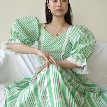 2744d / green white cotton striped puff sleeve dress / s 