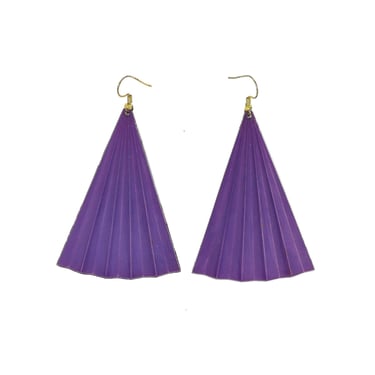 purple pleated boho dangling earrings, purple triangle earrings, plastic earrings, boho earrings, minimalist earrings, minimalist jewelry 