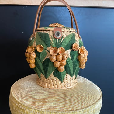 1960s straw bag, novelty purse, vintage fruit bag, tiki style, round, Mexican market bag, rockabilly style, embroidered yarn work, summer 