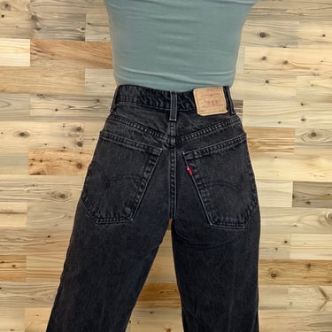 Levi's 550 Student Fit Vintage Jeans / Size 25 