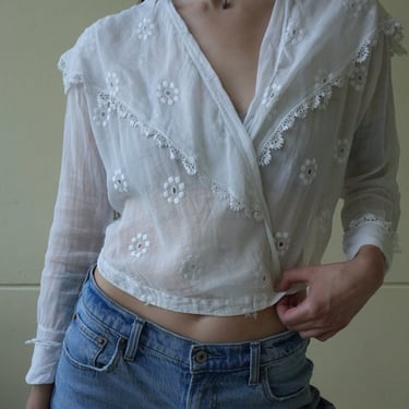 Antique Blouse / Embroidered Flowers Eyelet Blouse / Edwardian White Cropped Blouse / Ethereal Bridal / Wedding Party / Festival Top / Boho 