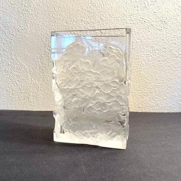 Vintage Mid Century Modern Vase In The Style of Lalique 