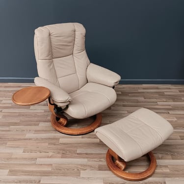 Ekornes Stressless Tan Leather Reclining Swivel Lounge Chair with End Table & Ottoman 