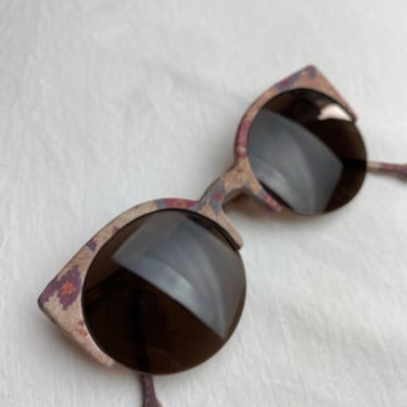 Cool retro insp sunglasses Made in Italy floral pinks pastel printed cloth Retro super future 