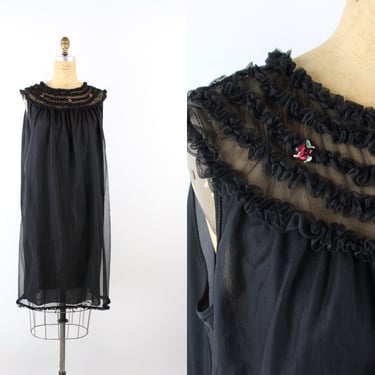Vintage 60s Black Rose Nightgown / Wedding Nighgown / Pin up/ Vintage Lingerie/ Lace Slip Dress / Camisole /One Size/ Plus size 