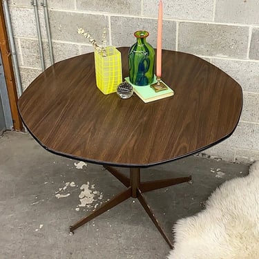 LOCAL PICKUP ONLY ———— Vintage Dining Table 