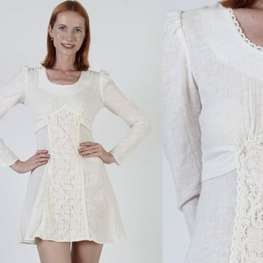 Vintage 70s Country Prairie Dress / Sheer Cream Floral Cotton Fabric / Plain Cottagecore Boho Mini Sundress 