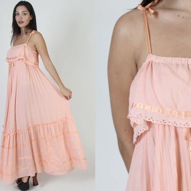 70s Peach Floor Length Summer Dress / Off The Shoulder Tie Straps / Long Eyelet Lace Prairie Gown 