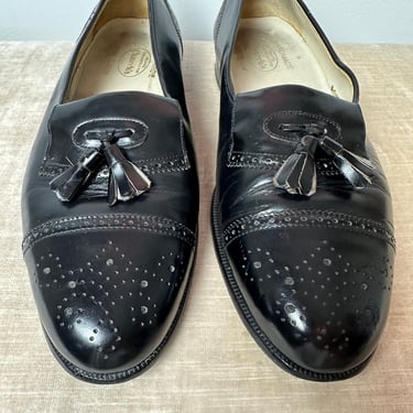 Vintage Men’s  Hand made black leather loafers perforated design tassels Italian leather 1990s dress shoe Androgynous slip on shoes/ 9 M 