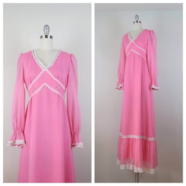 Vintage 1970s maxi prairie dress, pink, lace, tiered, cotton, puff sleeves 