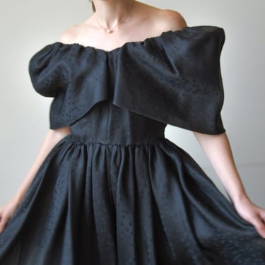 3054d / pauline trigere silk organza cape sleeve dress 