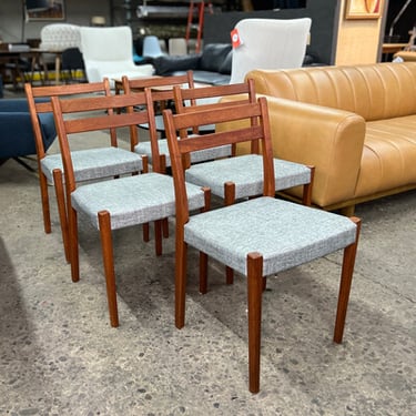 Set of 5 Teak Dining Chairs