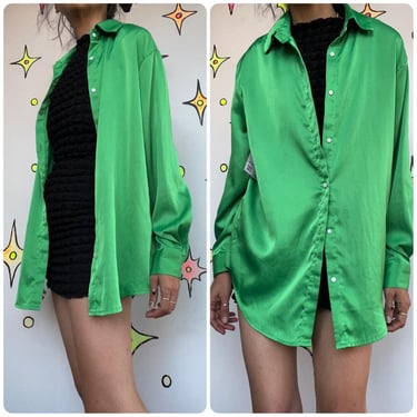 Vintage 90s Y2K | Silky Green Button Up Blouse | Layering Piece | Size Small 