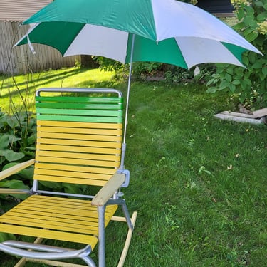 Groovy Green and White Fabric Beach Chair Umbrella Made in Hong Kong 