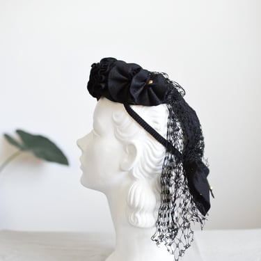 1940s Black Felt Hat with Veil and Huge Bow 