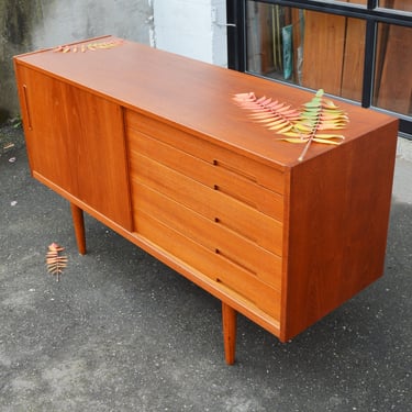 Quality Compact Teak Lyon Sideboard by Nils Jonsson for Troeds
