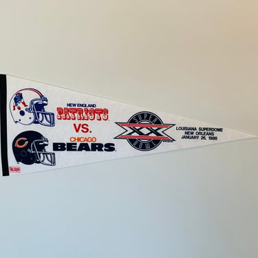 Vintage Bears Super Bowl XX Champions Chicago Bears vs New England Patriots NFL Football Pennant 