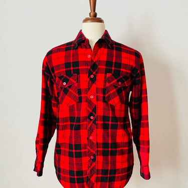 Vintage Pine Grove Red / Black Plaid Flannel 1980s / Unisex / Quilted / Fully Lined / FREE SHIPPING 