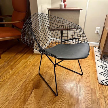 New Authentic Knoll Bertoia Diamond Chair with Pad Black - Free Shipping 