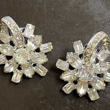 Eisenberg crystal earrings vintage rhinestone ice jeweled clip-ons 