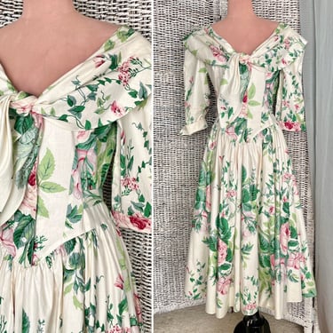 Rose Floral Print Dress, Scoop Neckline, Circle Skirt, Nipped Waist, Cottage Core Grunge, Vintage 