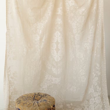 Sainte Marie Vintage Lace Tablecloth