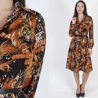 Animal Art Print Dress / Tropical Jungle Zoo Graphic Dress / Vintage 70s Long African Safari Dress / Womens Casual Tiger Face Midi Dress 