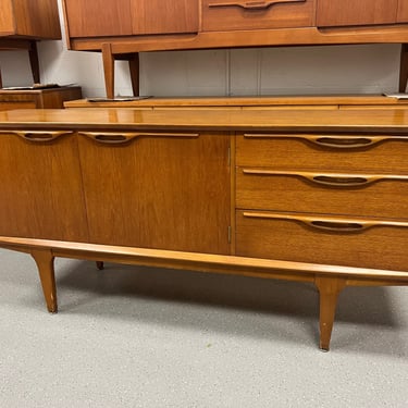 Mid Century Modern Teak Credenza by Jentique Made in England 