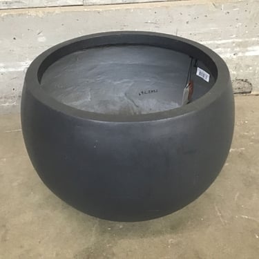 Modern Fiberstone Garden Planter (Seattle)