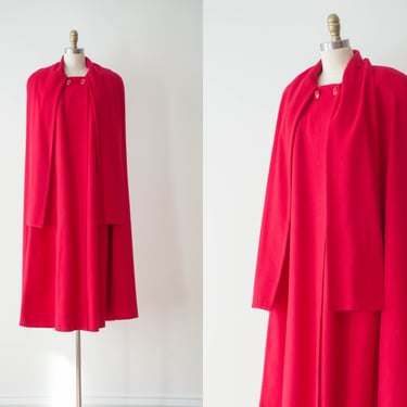 red wool cape | 80s plus size vintage Holly Deb cottagecore cosplay dramatic long full length cloak 